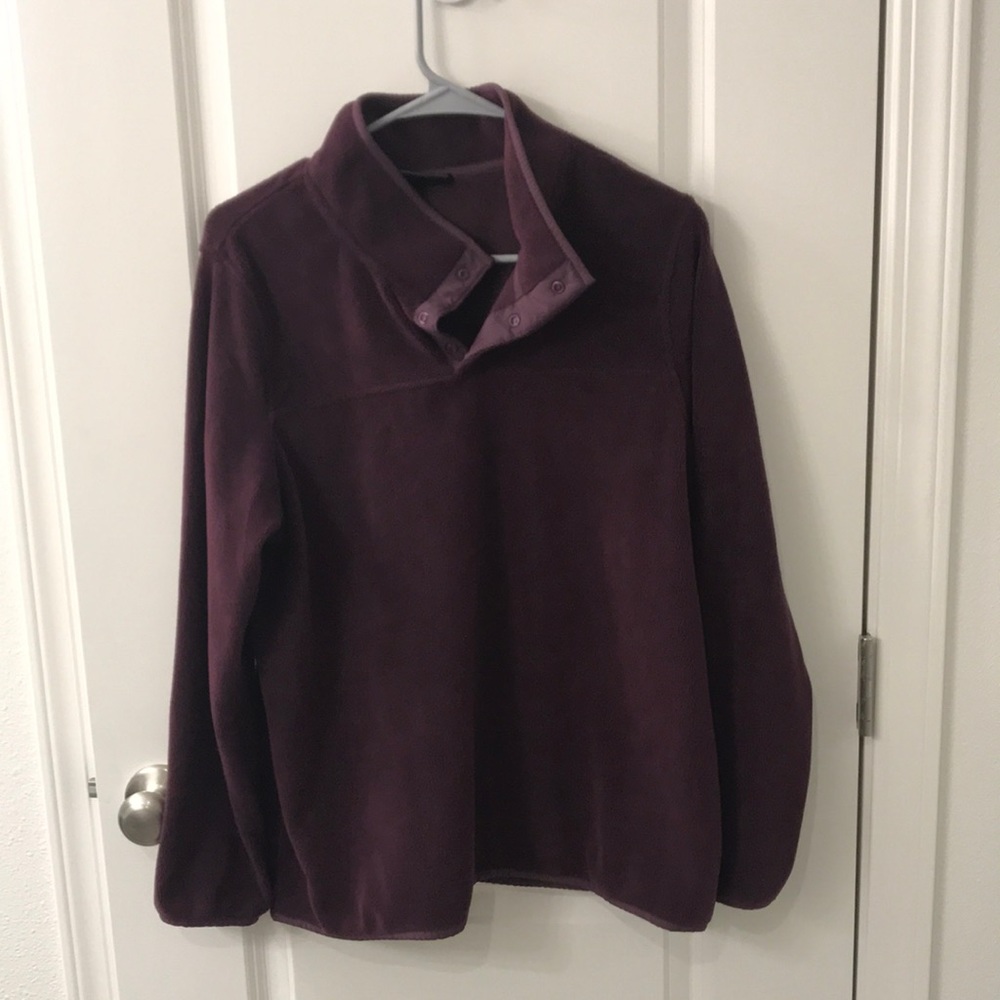 Purple Sweatshirt. Size Large.